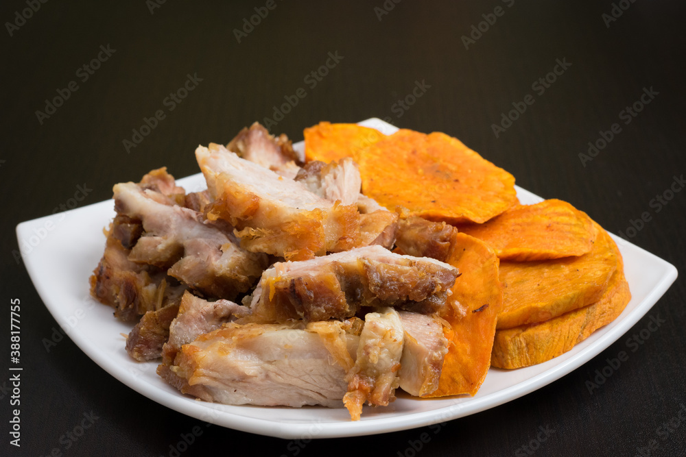 Porción de chicharrón